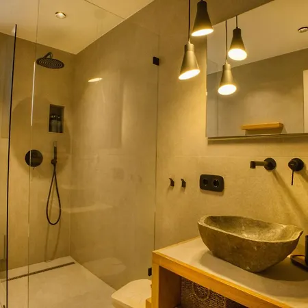 Private Villas, Pnoelis, Ierissos Develíkia