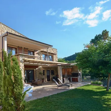 Private 3- Ierissos Villa Develikia