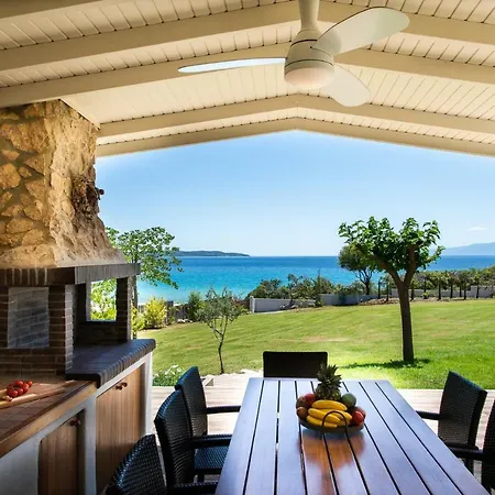 Villa Private 3- Ierissos Develikia