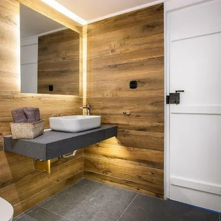 Private Villas, Pnoelis, Ierissos